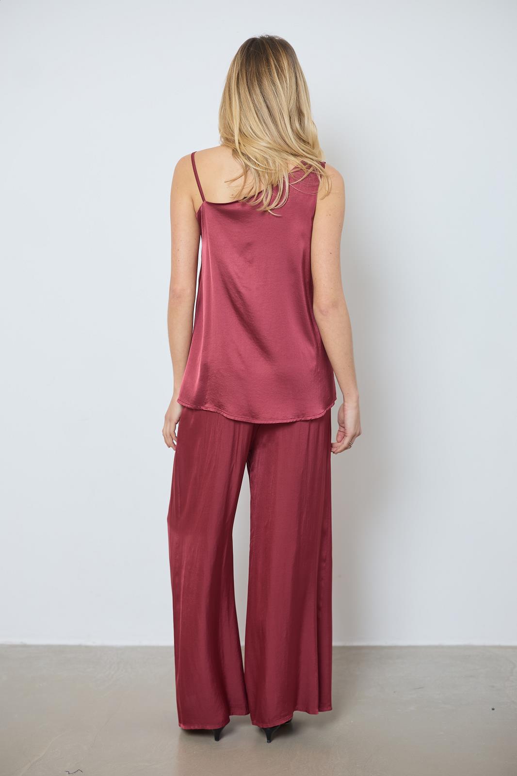 TOP UNI D ROOD