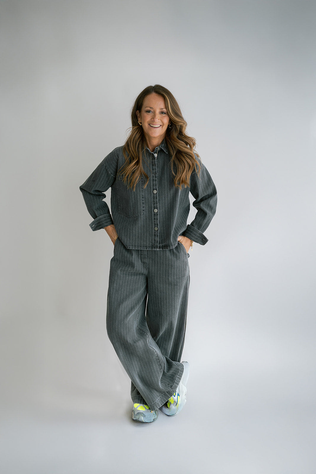 BROEK DENIM STREEP GRIJS