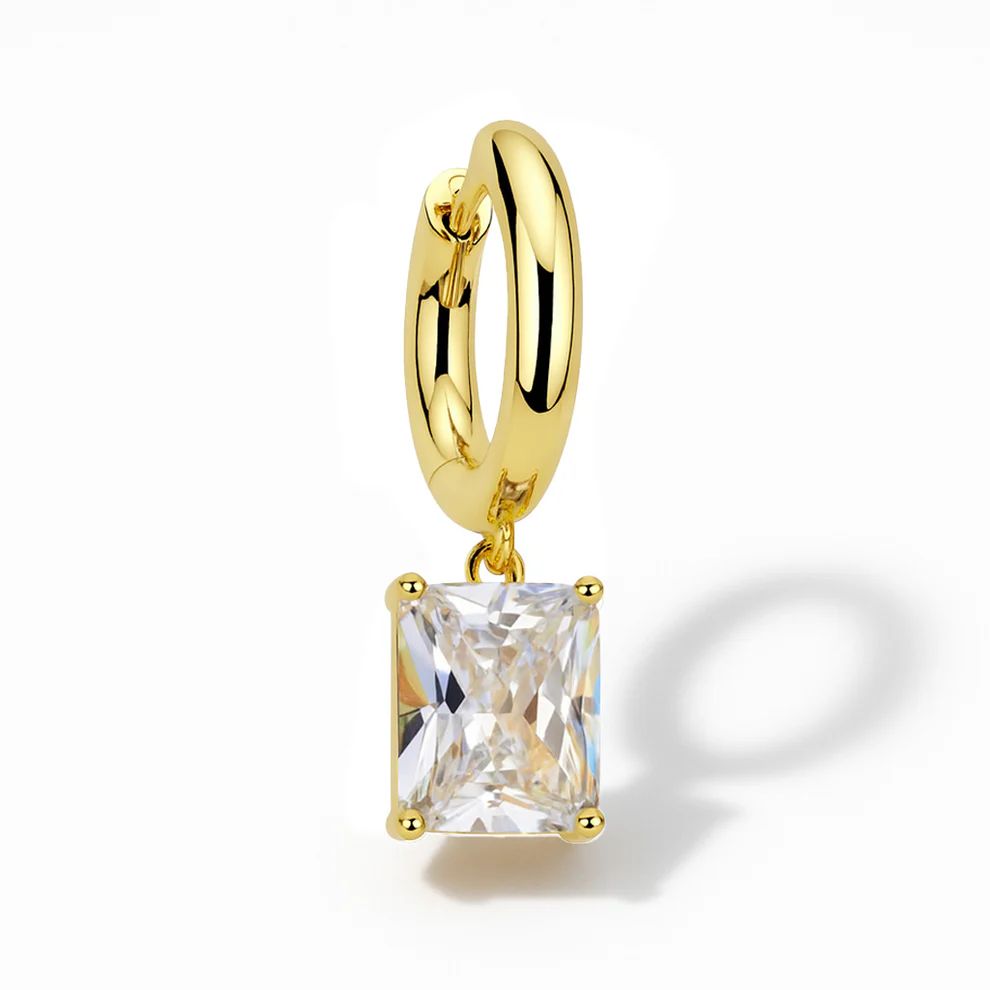 OORRING GOUD HANGENDE DIAMANT