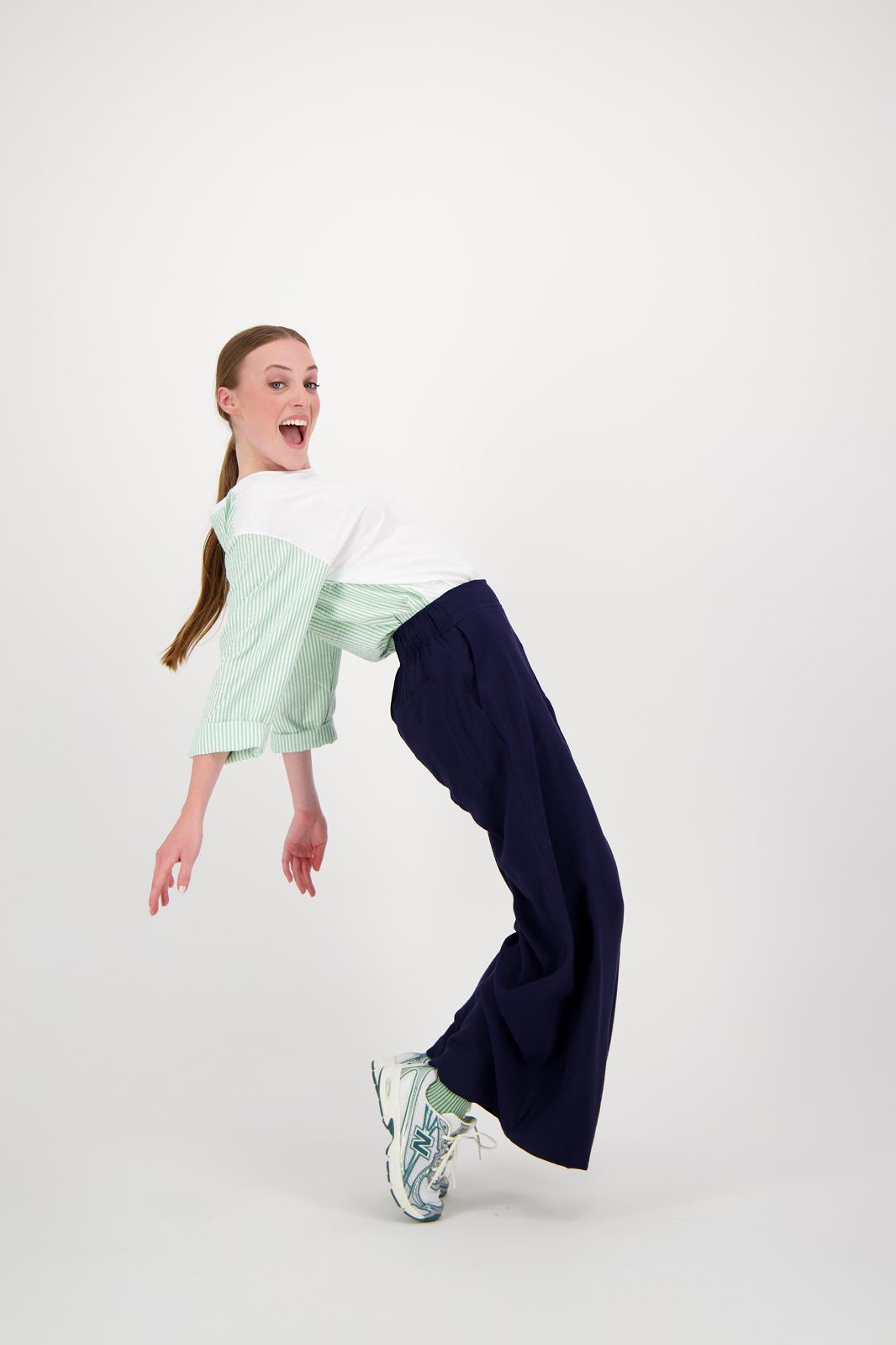 UNI PANTS WITH ELASTIC IN THE BACK OF TH