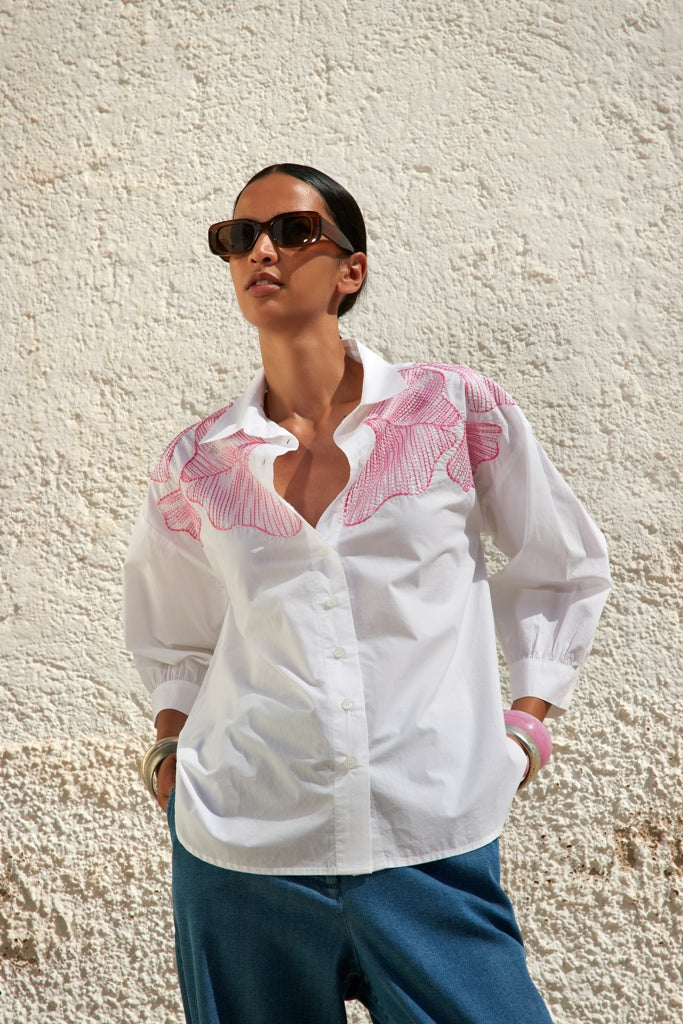 BLOUSE UNI WIT + APPLI ROZE