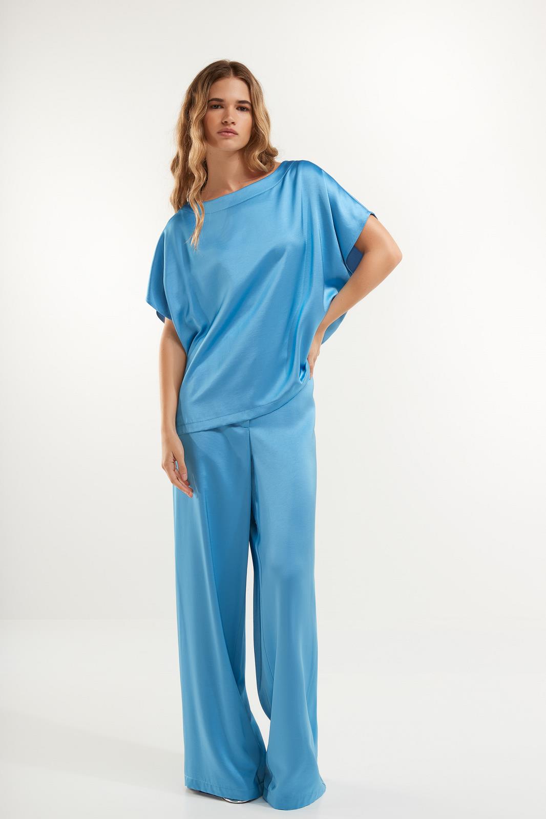 BLOES SATIJN UNI BLAUW