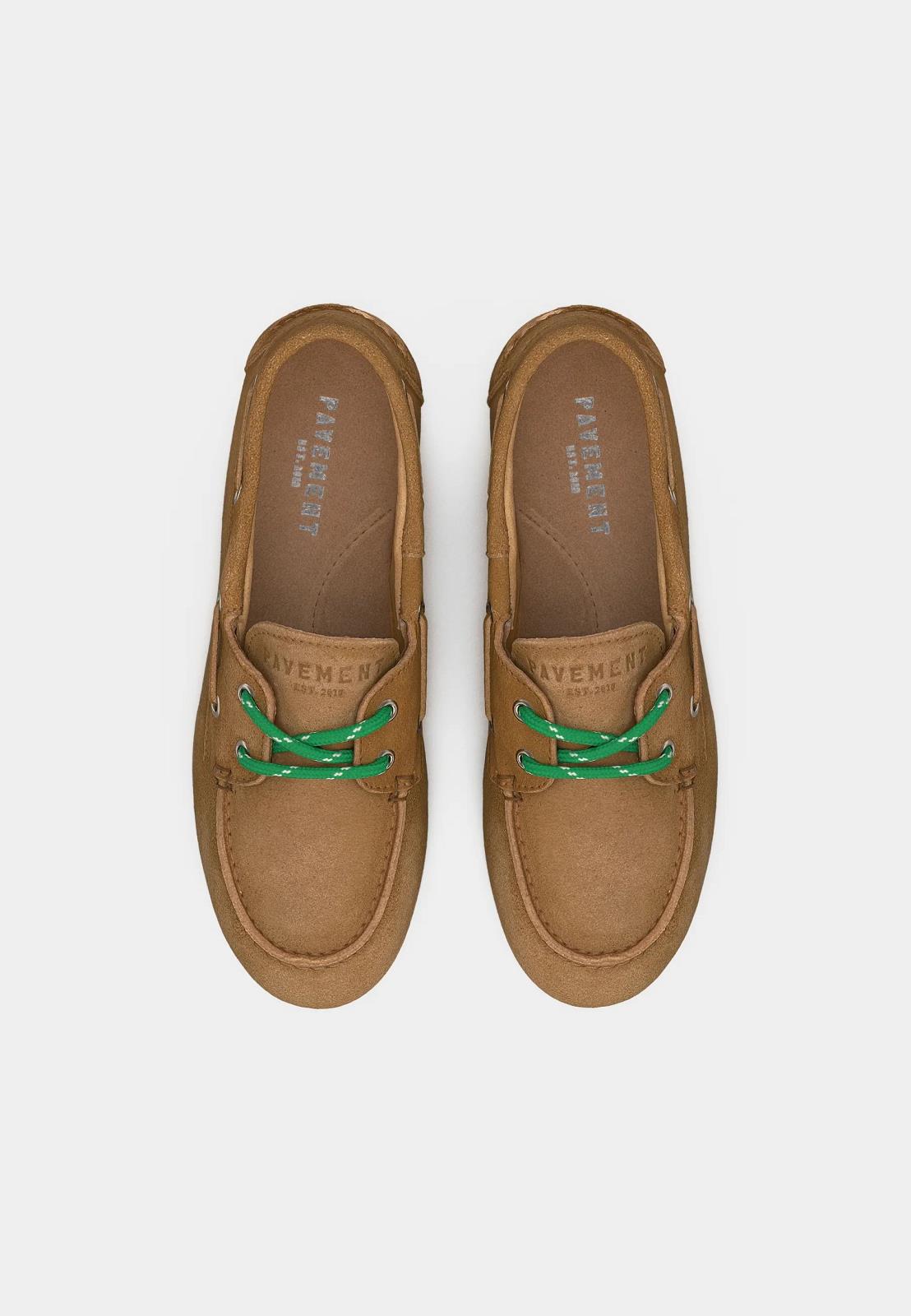 BOATSHOE SUEDE TAUPE/GROENE VETERS
