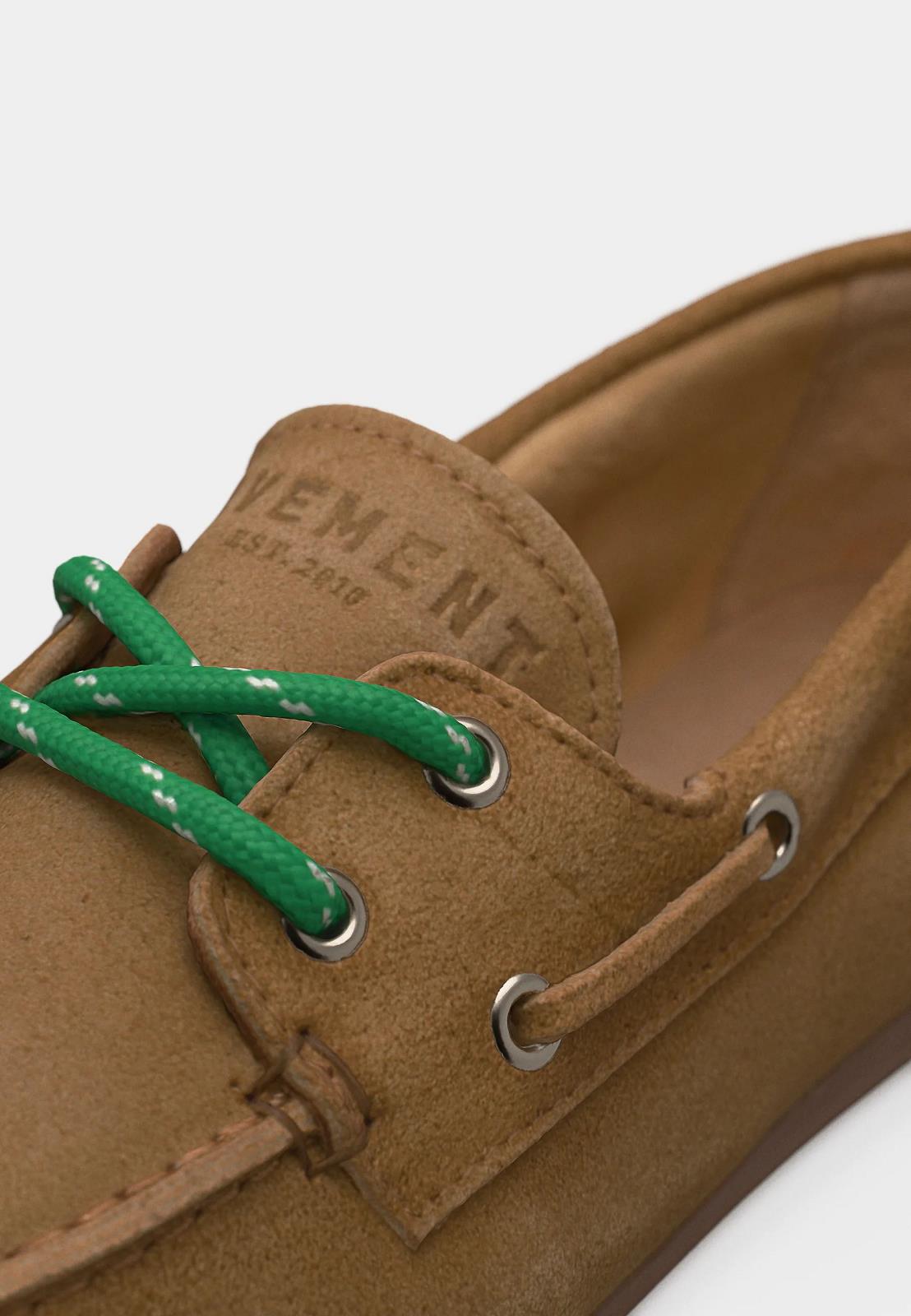 BOATSHOE SUEDE TAUPE/GROENE VETERS