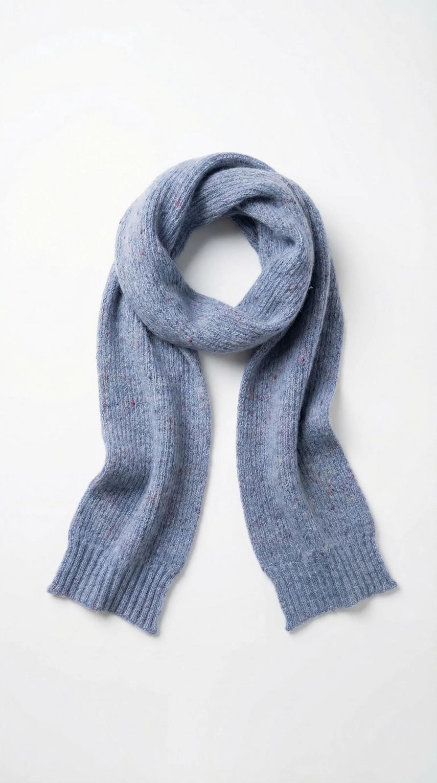 knitted scarf