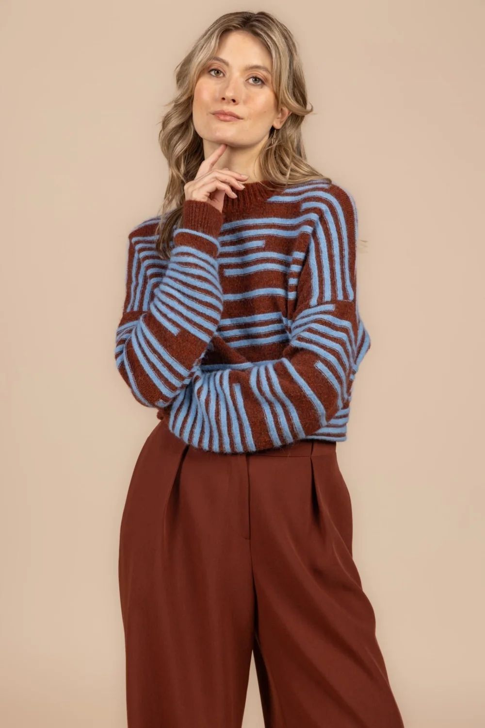 LADIES SWEATER FALL RED
