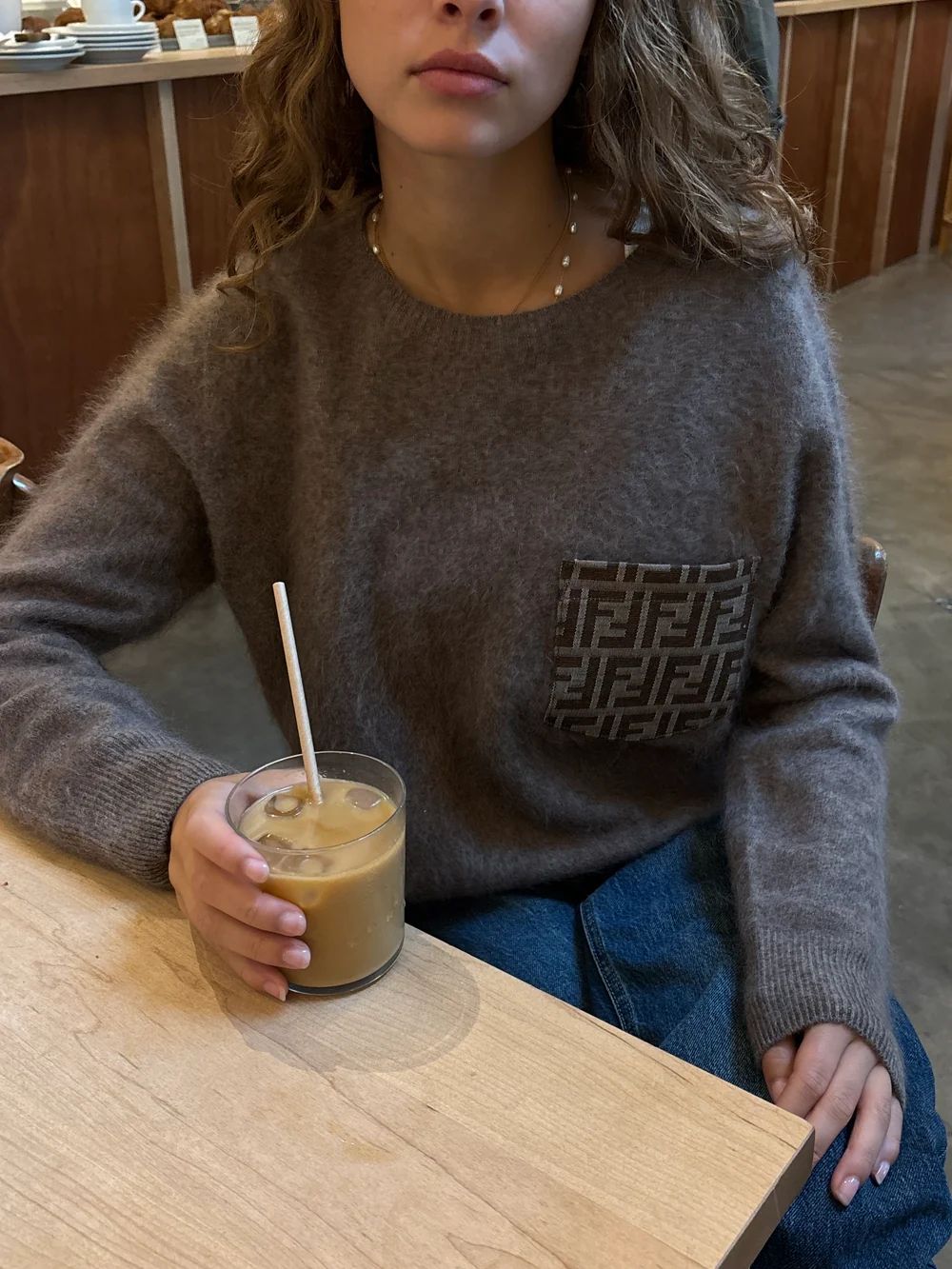 PULL LM ON TAUPE