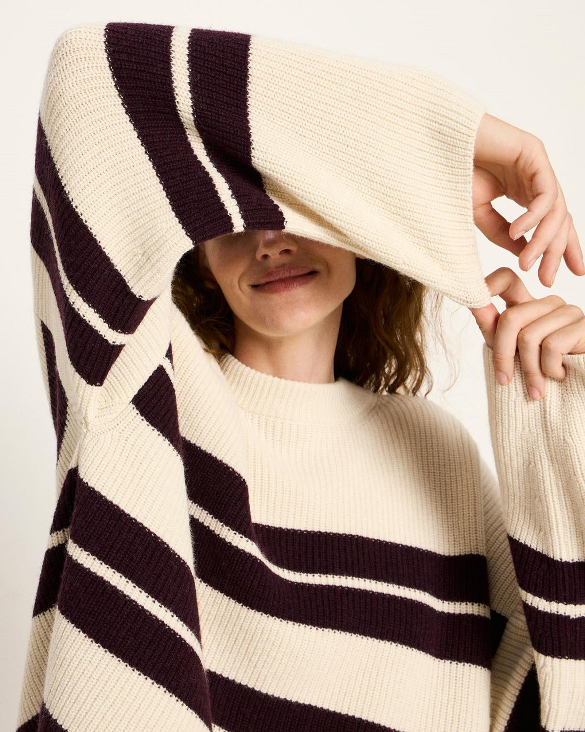 PULL LS-ON-UNI+STRIPE-OFF-WHITE