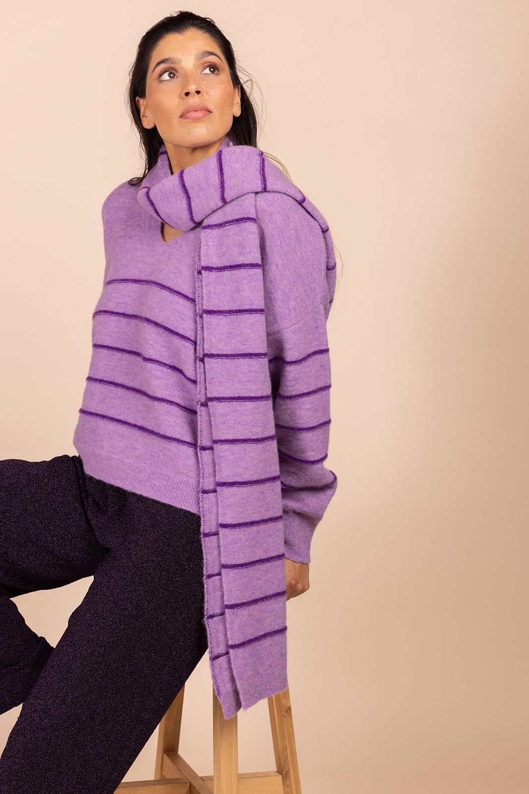 SCARF-*-STRIPE-PURPLE LIGHT
