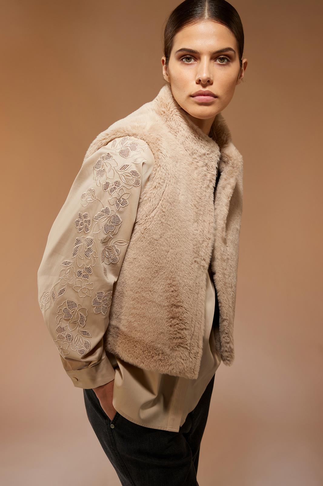 WAISTCOAT-FUR (FAKE)-UNI-BEIGE