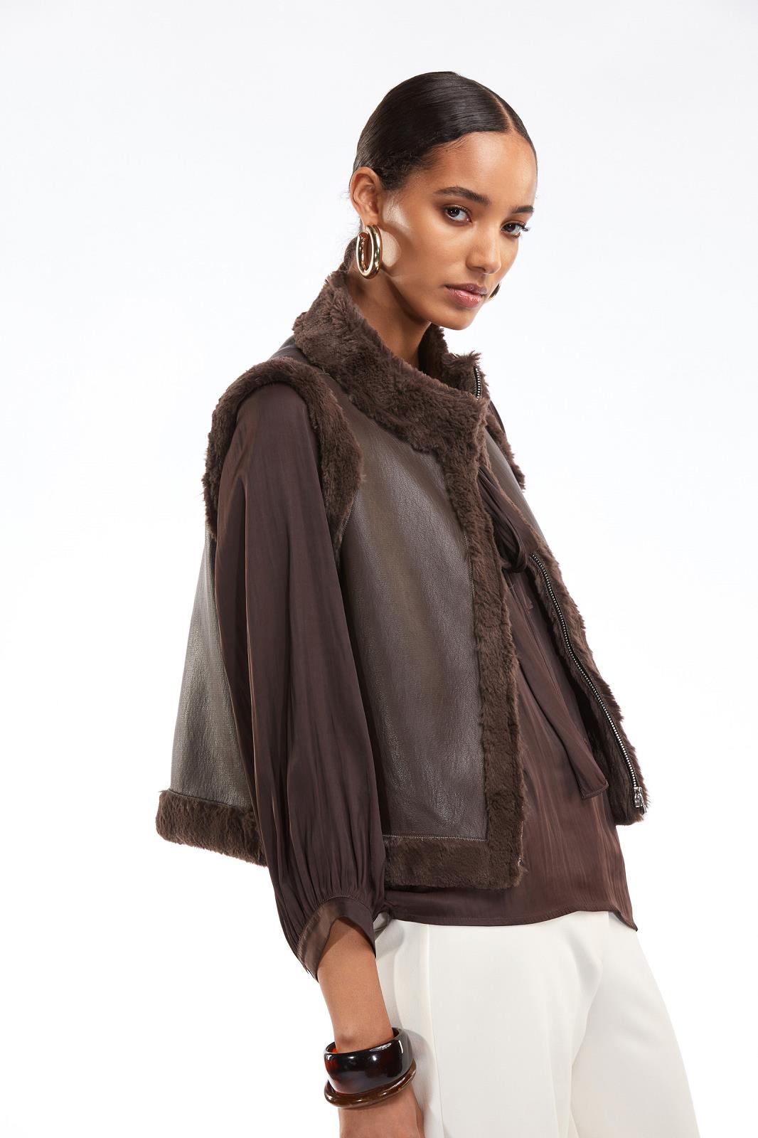 WAISTCOAT-FUR (FAKE)-UNI-BROWN