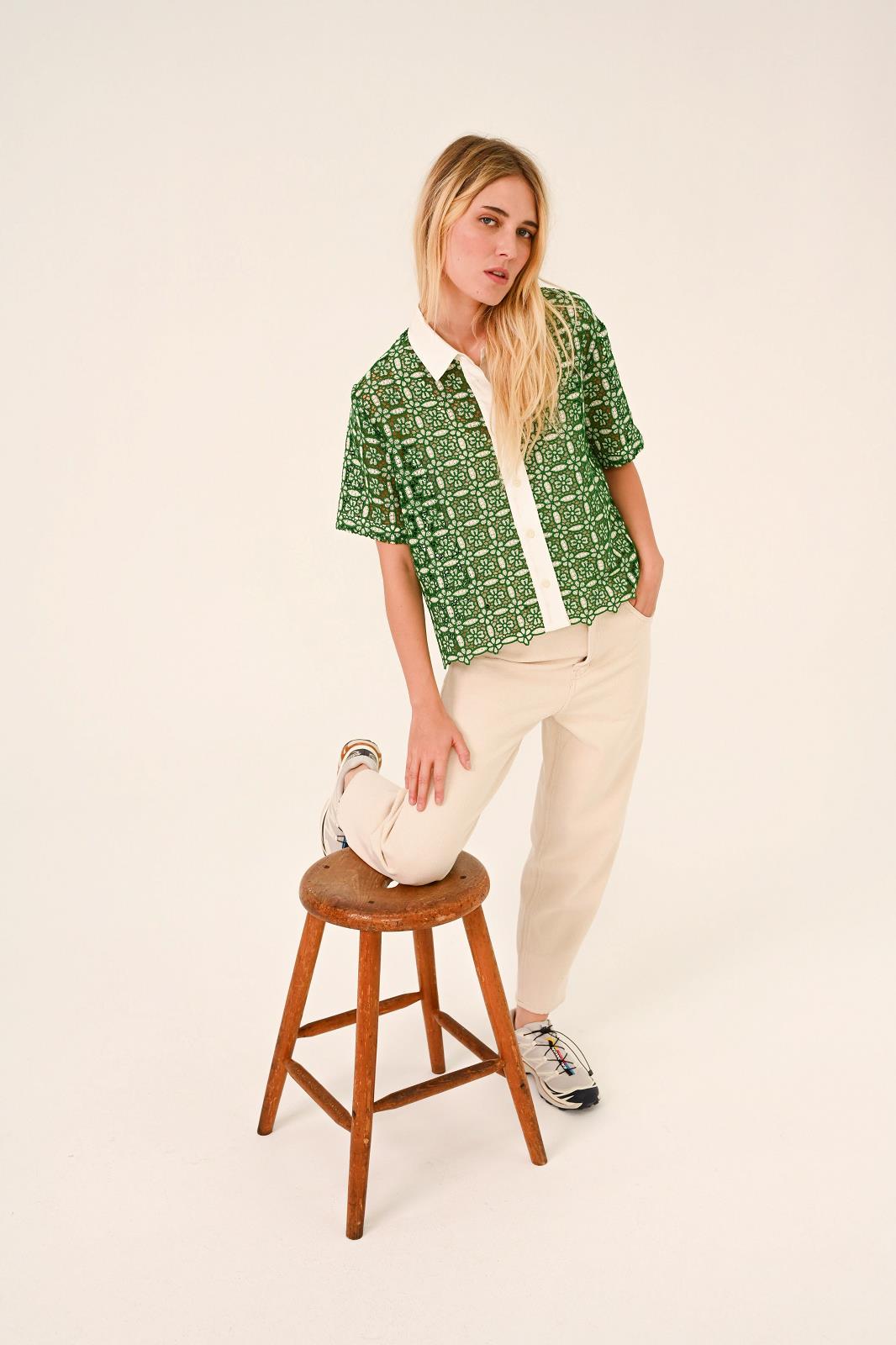 BLOUSE SS BORDUUR GROEN