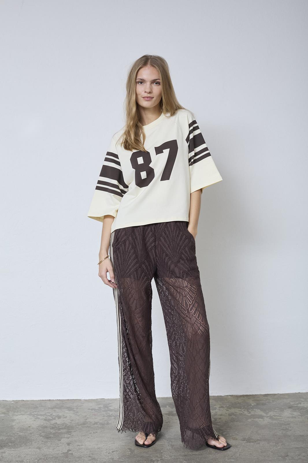 BROEK KANT+STREEP BRUIN