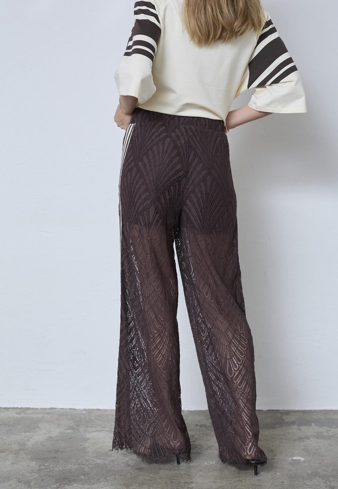 BROEK KANT+STREEP BRUIN