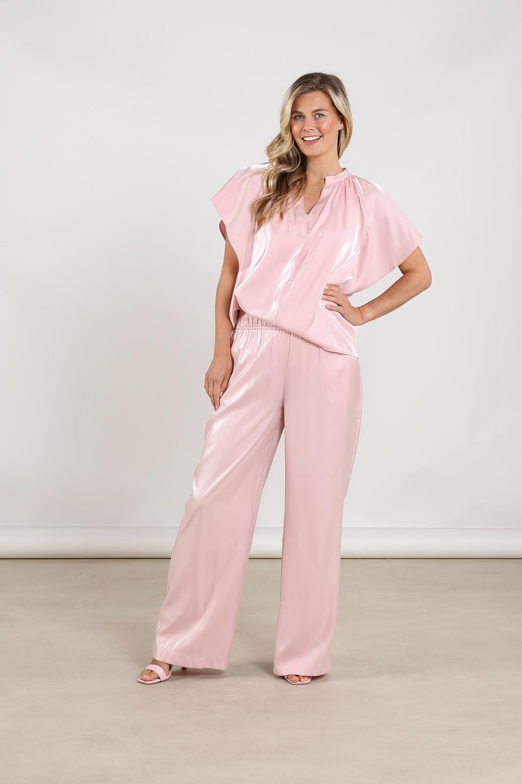 Tops Blush