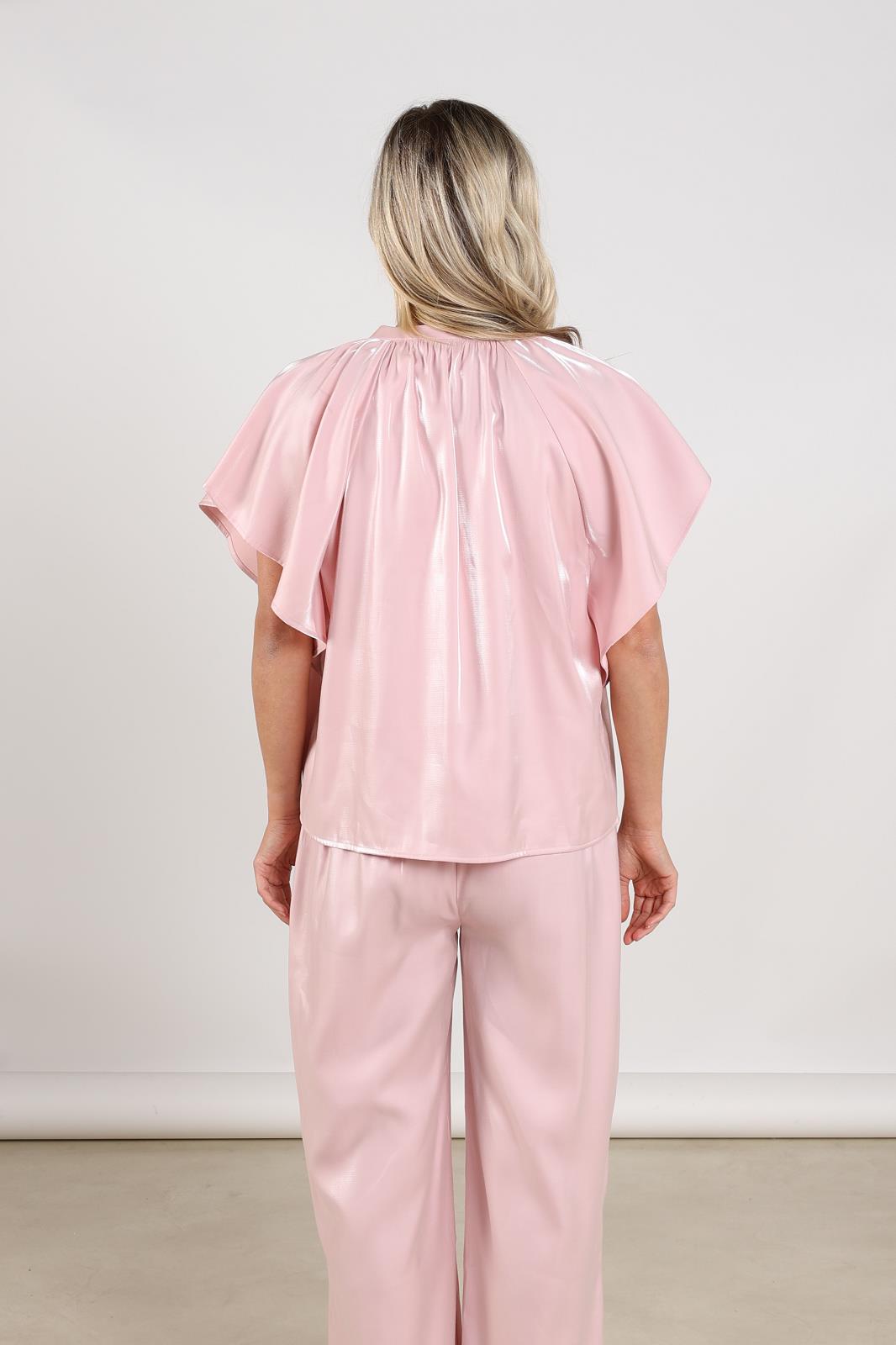 Tops Blush