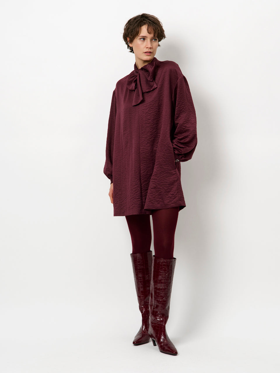 DRESS LS-*-UNI-AUBERGINE