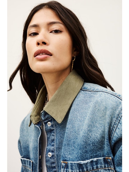 DENIM JAS MET BEIGE KRAAG