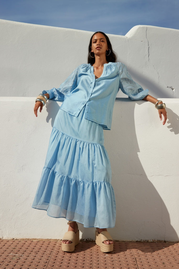 BLOUSE UNI LICHTBLAUW + APPLI