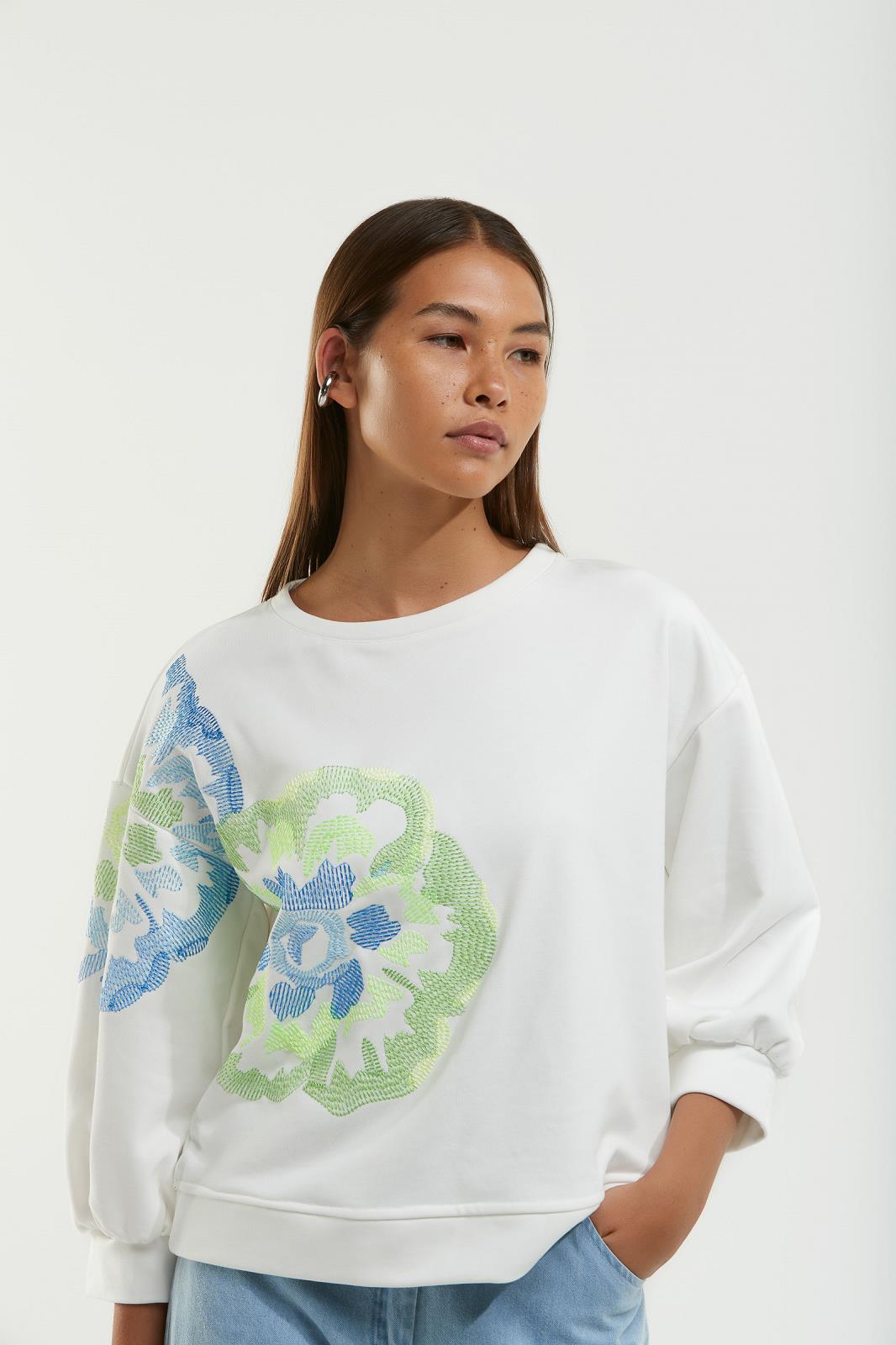 PULL UNI ECRU +APPLI