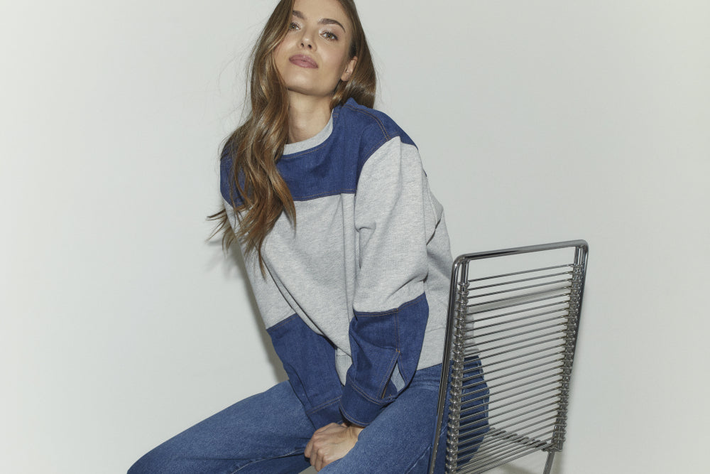 SWEATER LS-ON-UNI+APPLI-GREY