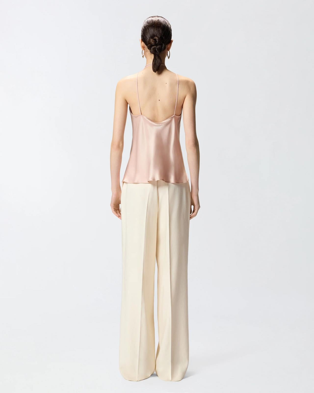 TOP NUDE