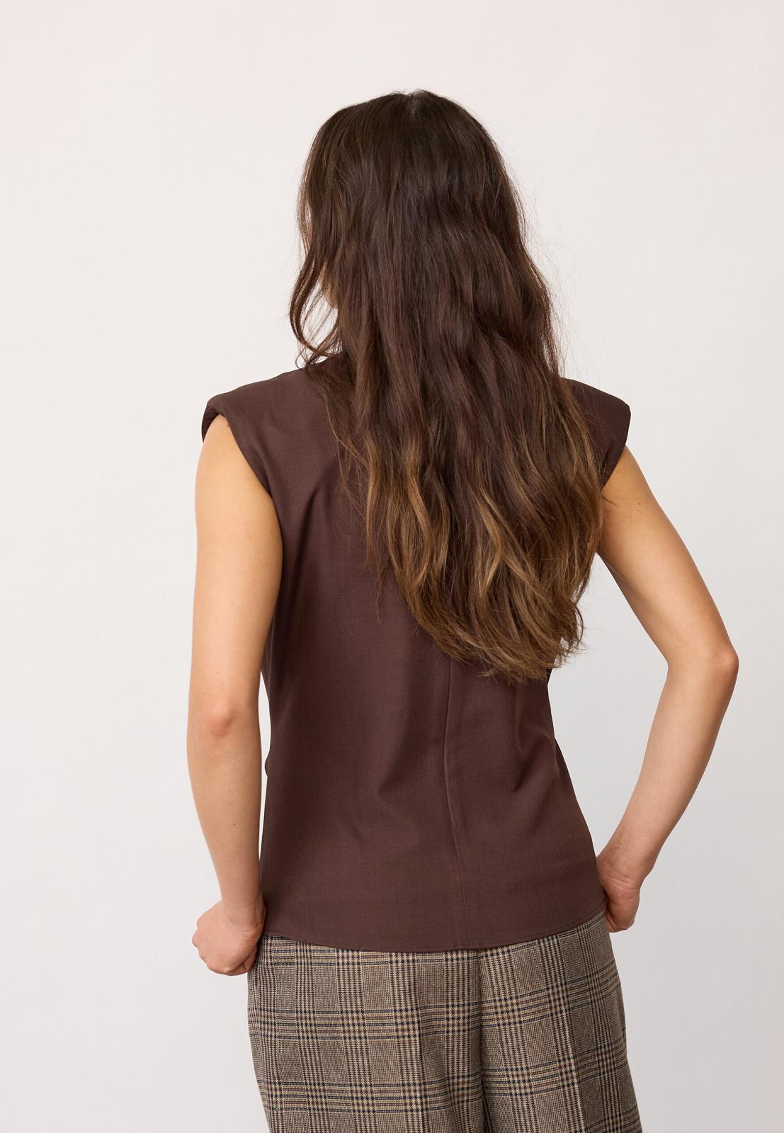 TOP UNI BRUIN