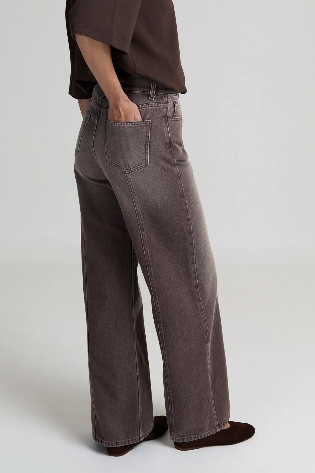 BROEK DENIM BRUIN