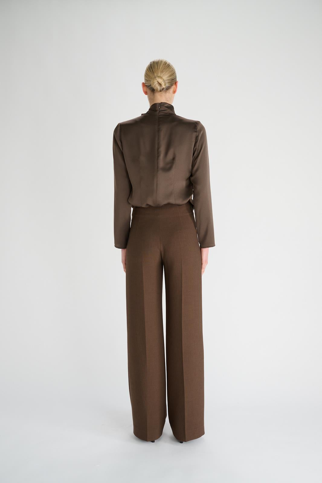 BLOUSE SATIJN BRUIN