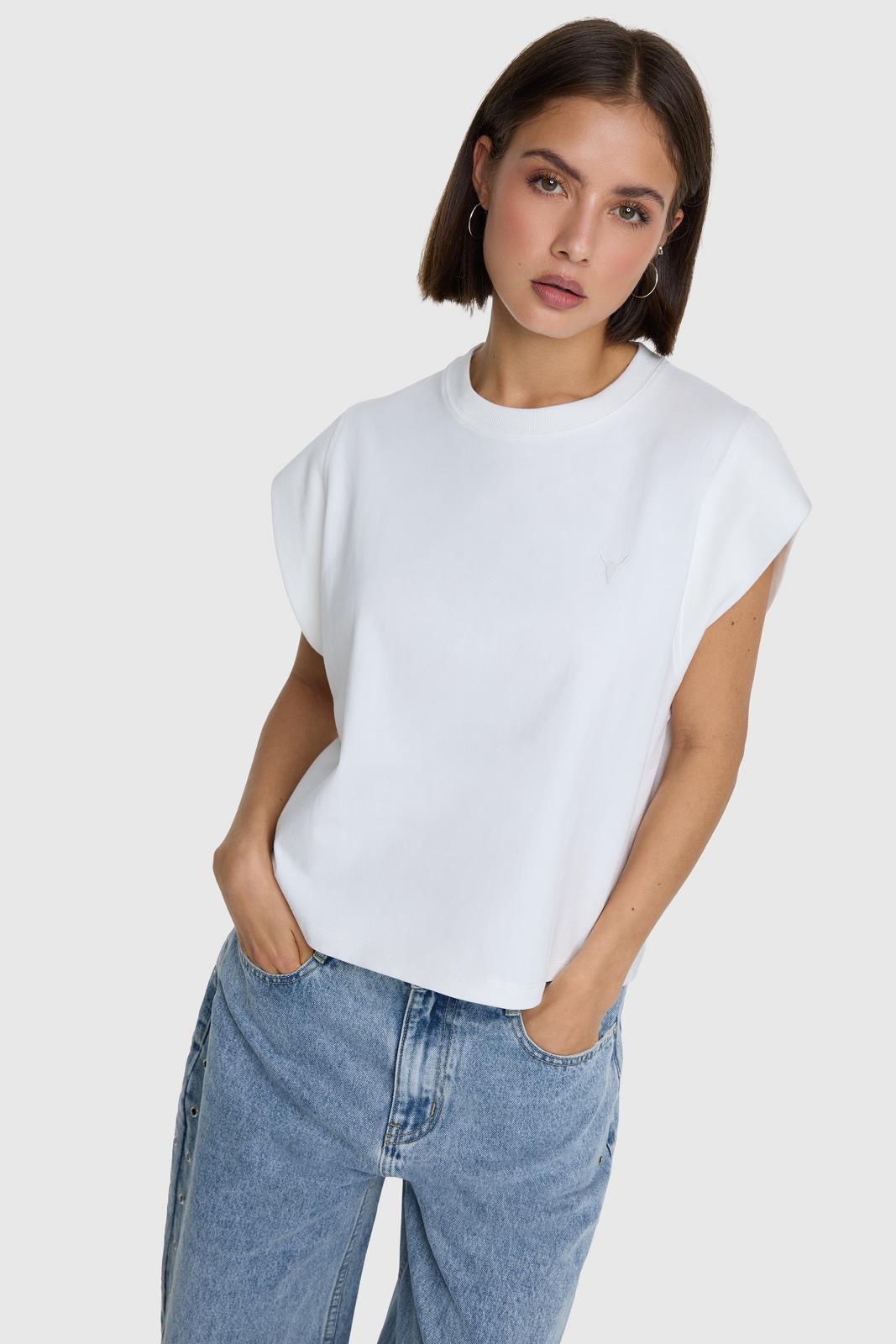 Knitted Sleeveless T-Shirt