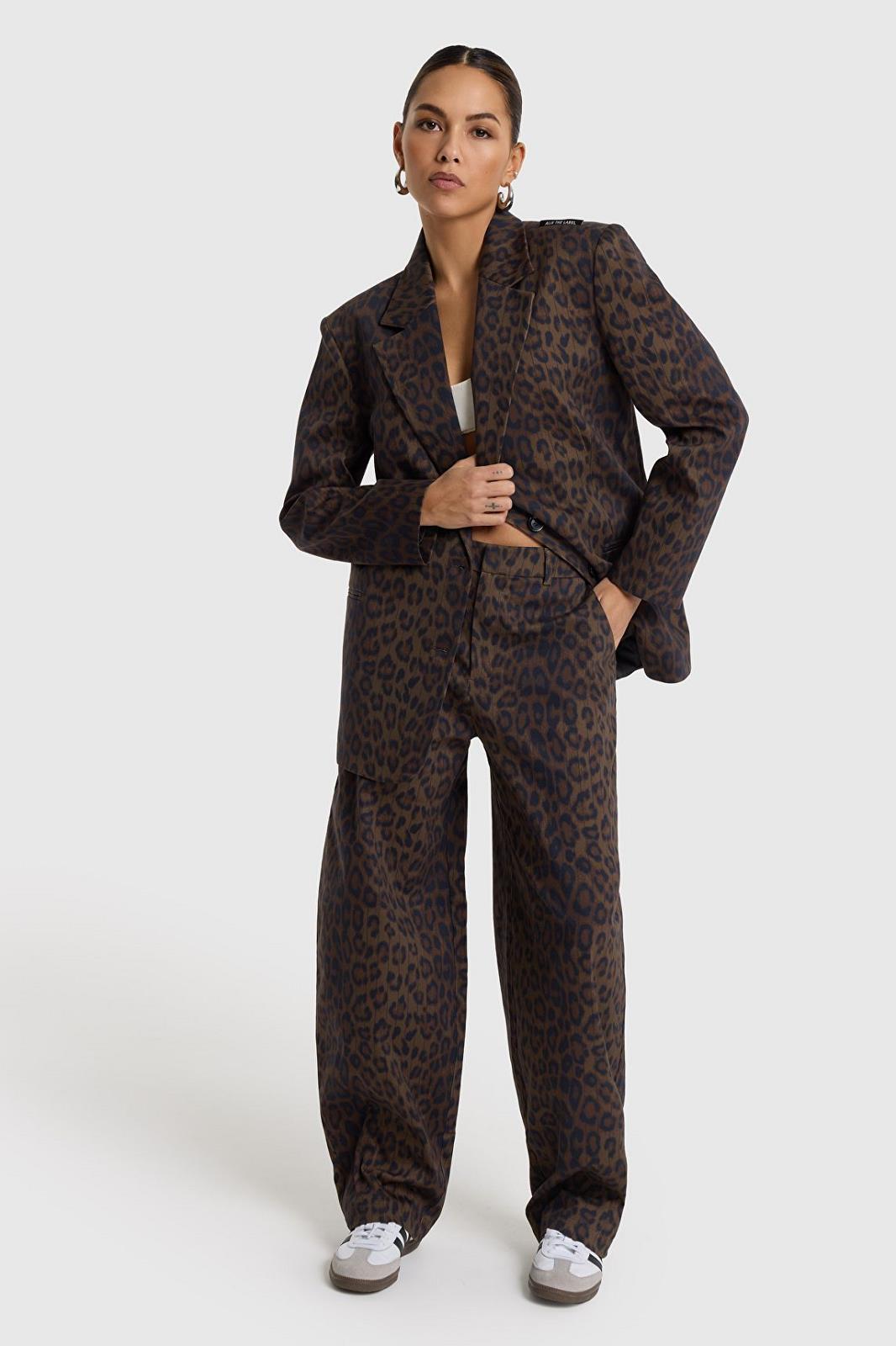 Woven Animal Barrel Pants