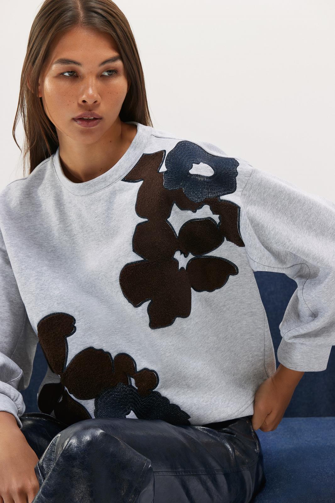 SWEATER GRIJS + BLOEM