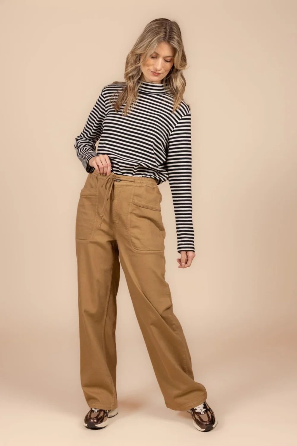 LADIES SOUSPULL BLACK