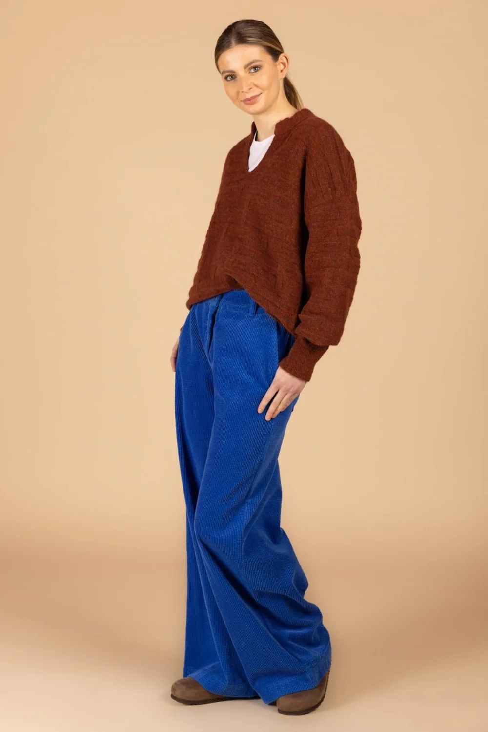LADIES SWEATER FALL RED