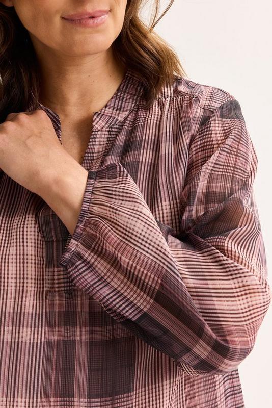 Blouse  SN 7/8SSL  NPK GRAPE NECTAR