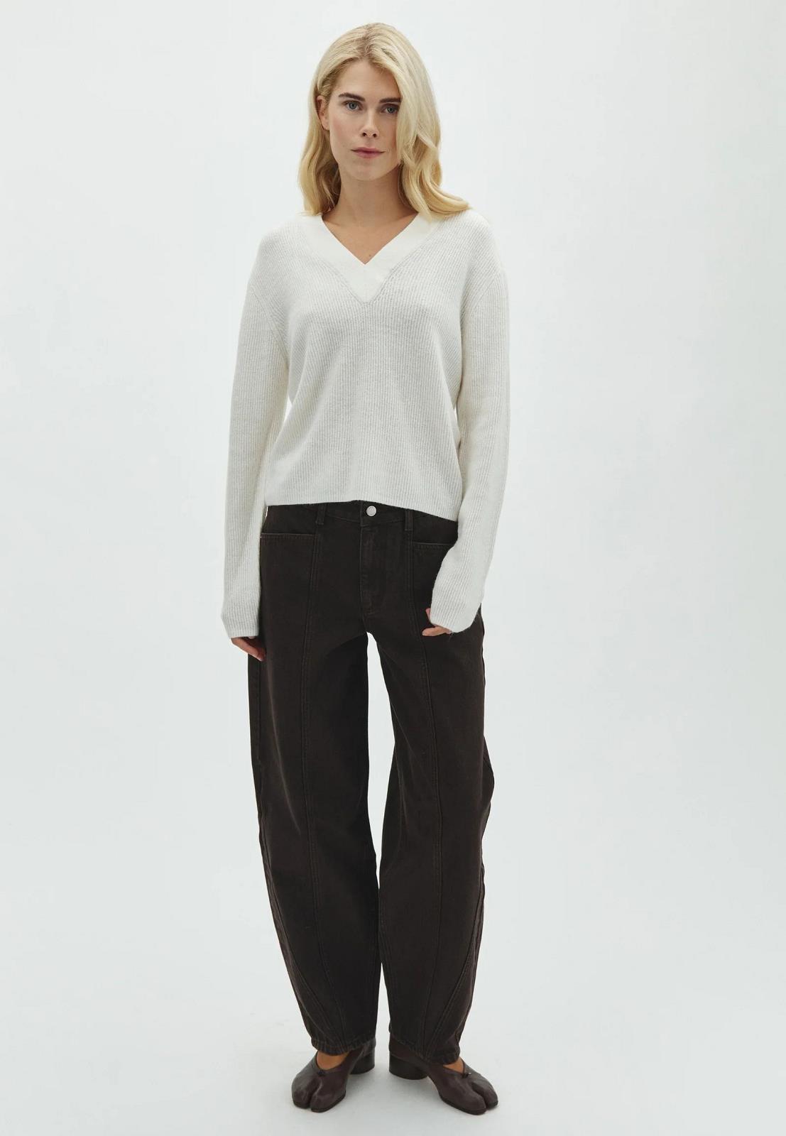 Barrel legged jeans brown