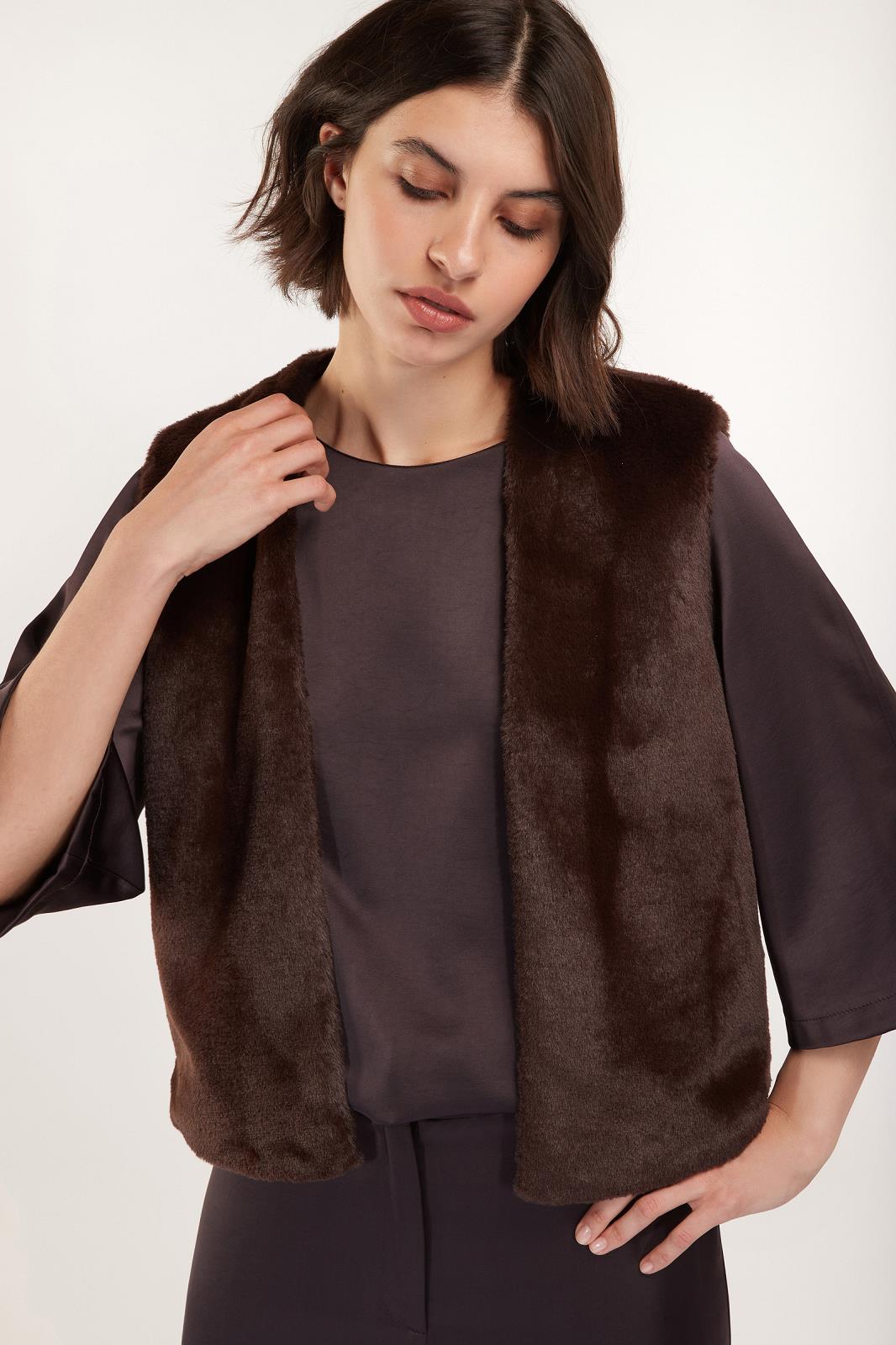 WAISTCOAT-FUR (FAKE)-UNI-BROWN
