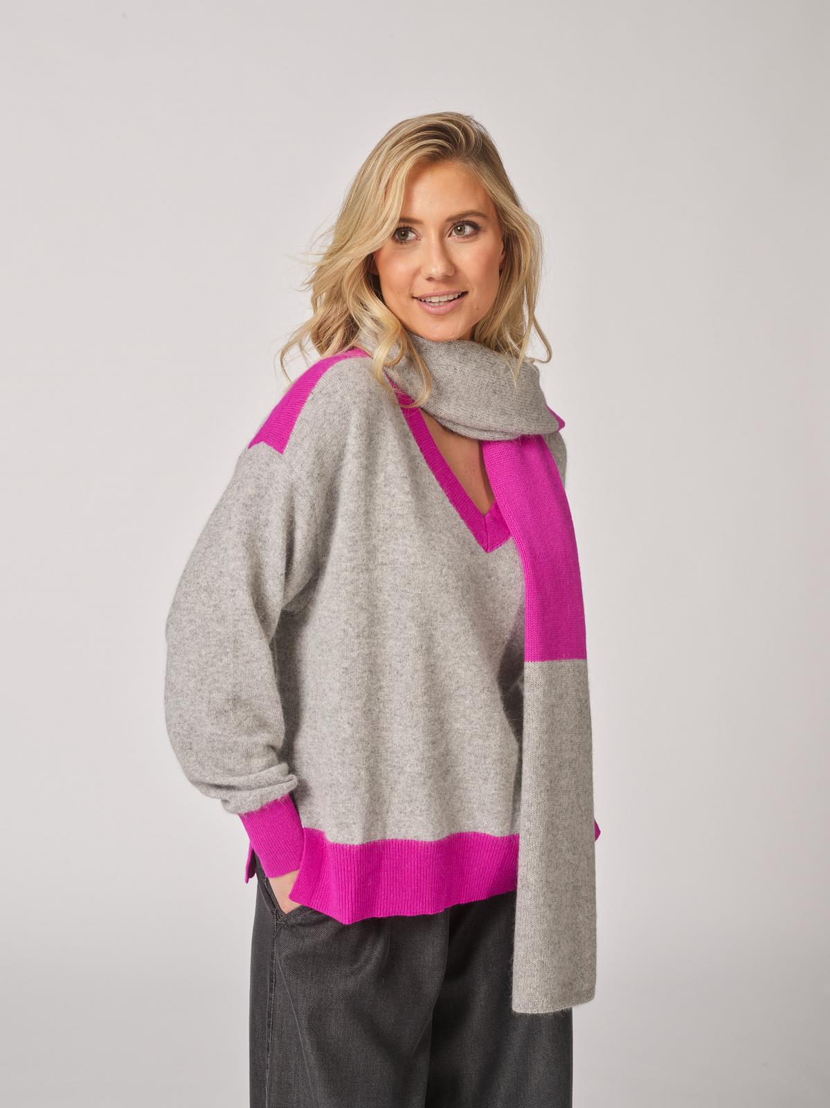 SCARF-*-UNI-Grijs
